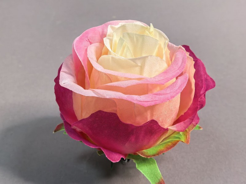 Бутон "Эквадор" малый 115