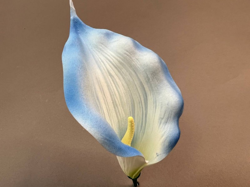 Калла латексная рифленая средняя ритуальная 4 (с комплектом для сборки)