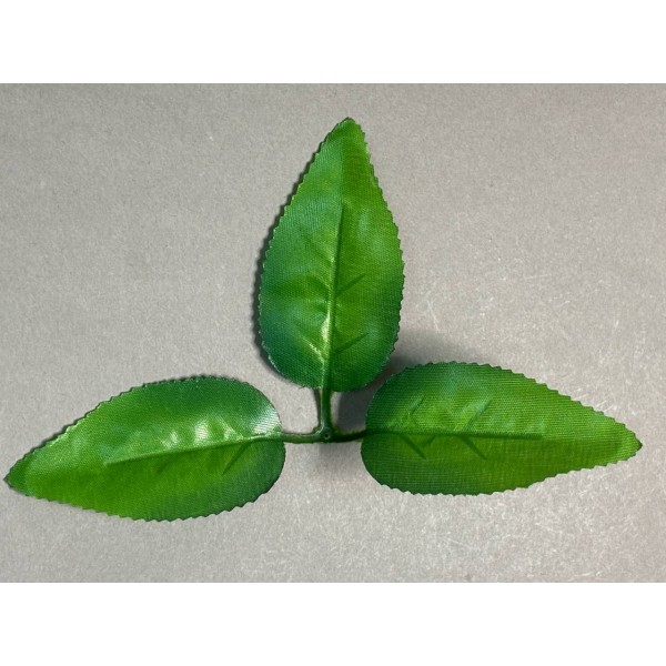 64.253 Лист тройной малый двухцветный зубчатый