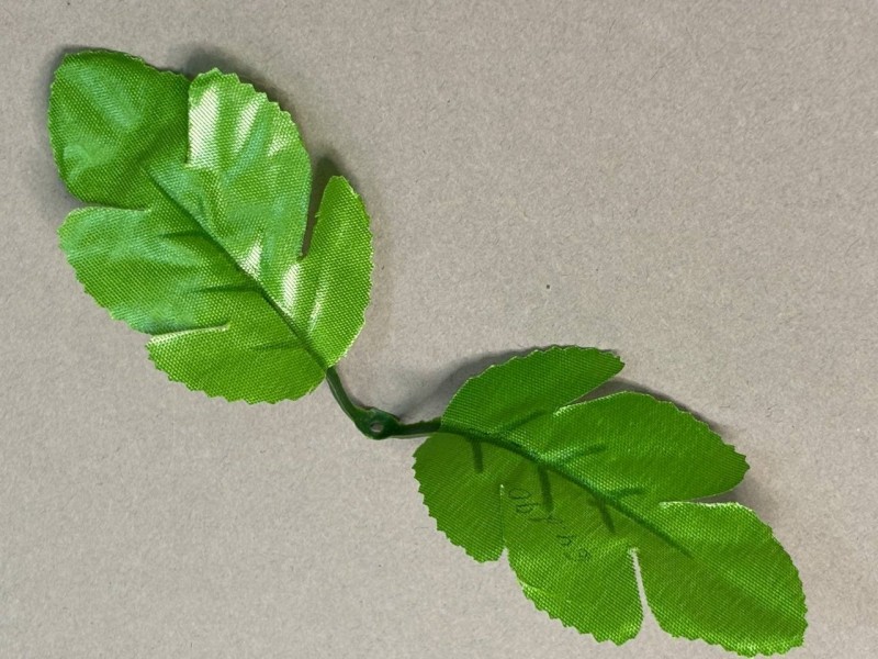 64.290 Лист хризантемы 2ка светлый