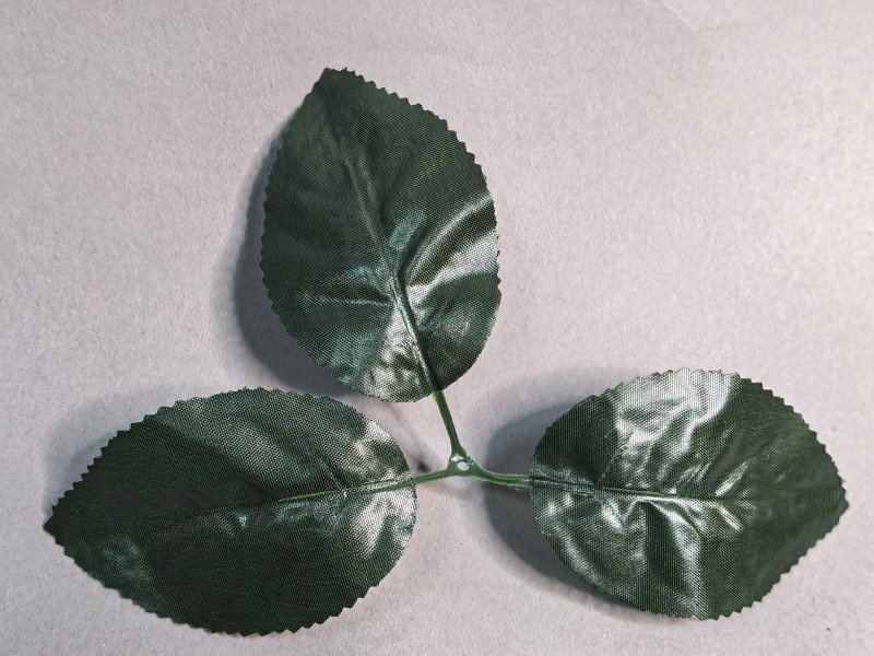 64.331 Лист розы ритуальный 3-ка темный