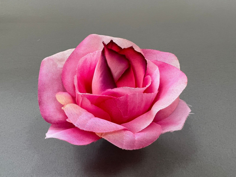 Цветок ритуальный роза 215П