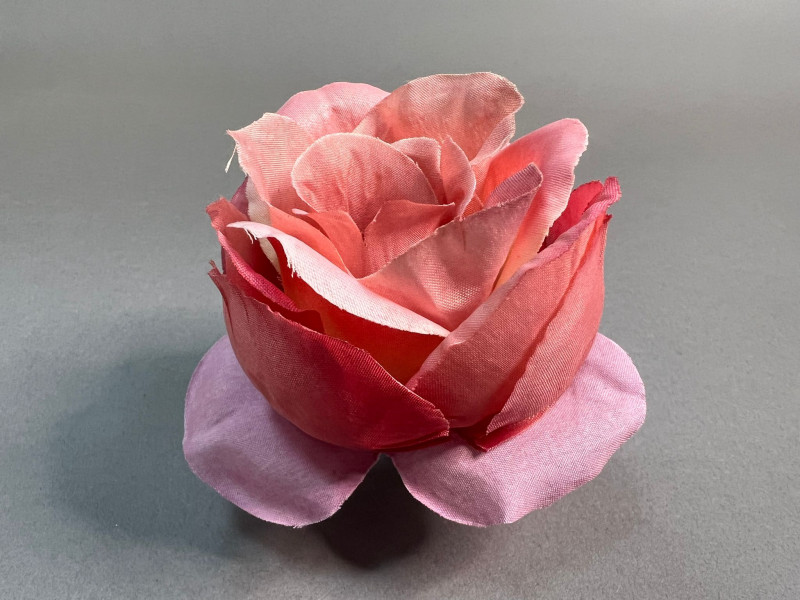 Цветок ритуальный роза 264П