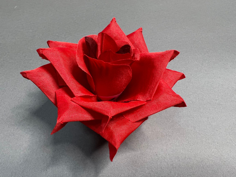 Цветок ритуальный роза острая 268П