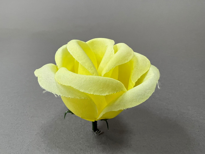 Цветок ритуальный роза мини 236П